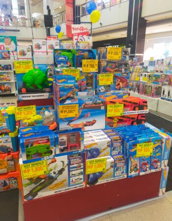 Toys”R”Us – Marquee  Mall