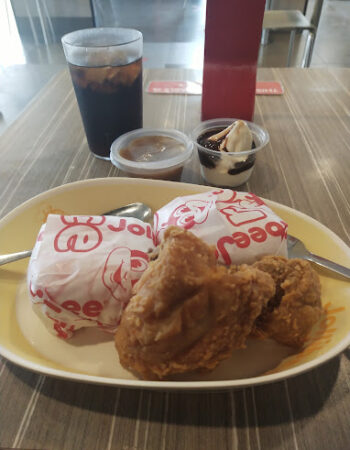 Jollibee – Robinsons, Angeles