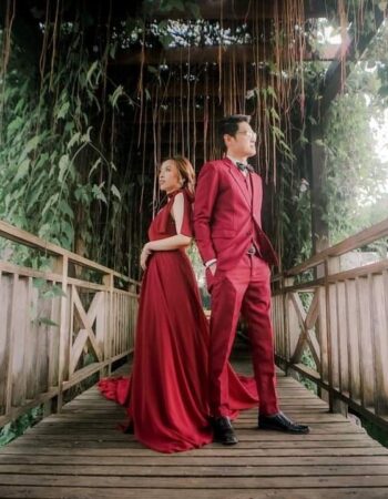 Amira Gowns and Weddings